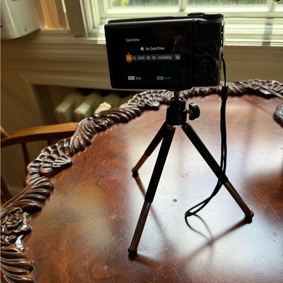 Canon SX730 HS camera with accessories! - Picture 12 of 17